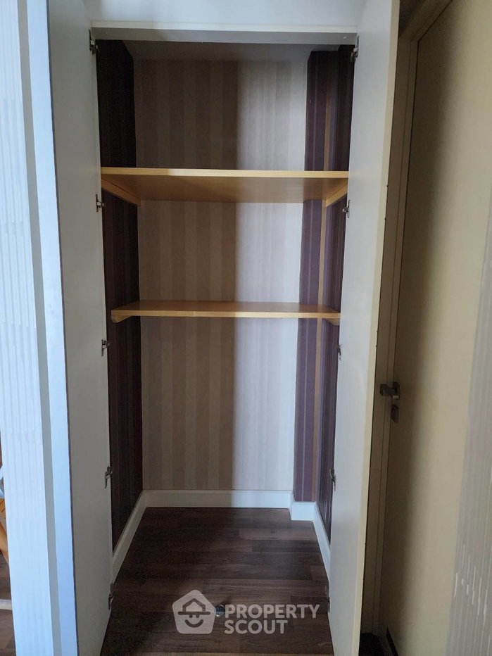 รูป คอนโด 2-ห้องนอน ที่ เดอะ รูม สาทร-ตากสิน ใกล้ BTS โพธิ์นิมิตร (ID 2827743) - รูปที่ 19/40