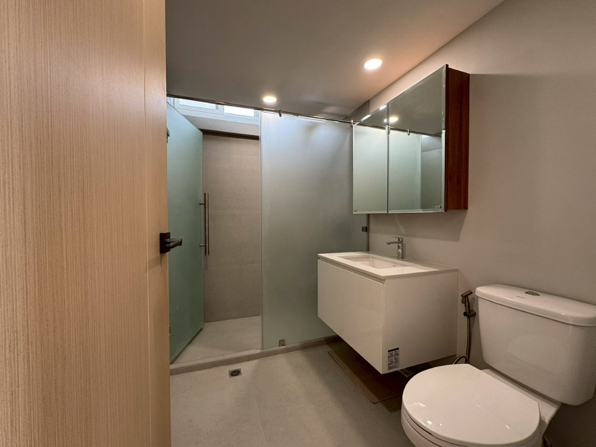 รูป คอนโดให้เช่า 2 ห้องนอน ศุภาลัย เพลส สุขุมวิท 39 ห้องรีโนเวทใหม่ทั้งห้อง ทำเลดี ใกล้ BTS พร้อมพงษ์ และ MRT เพชรบุรี - รูปที่ 15/18