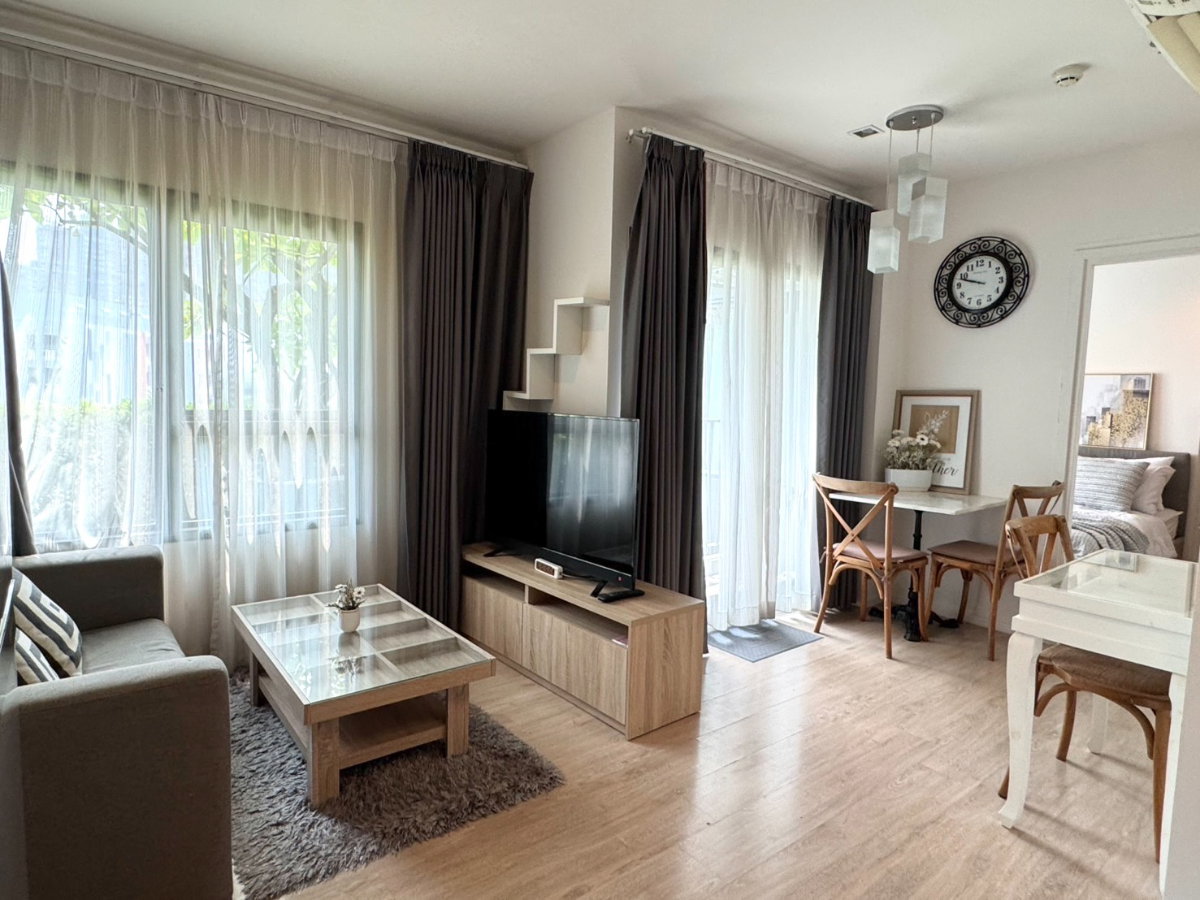 รูป ลดราคาพิเศษ ! ราคาดีมาก คอนโด เอสเซ็นท์ เชียงใหม่ ห้องใหญ่ วิวสวย ห้องพร้อมอยู่ โทร 082-389-9314 บู - รูปที่ 3/21