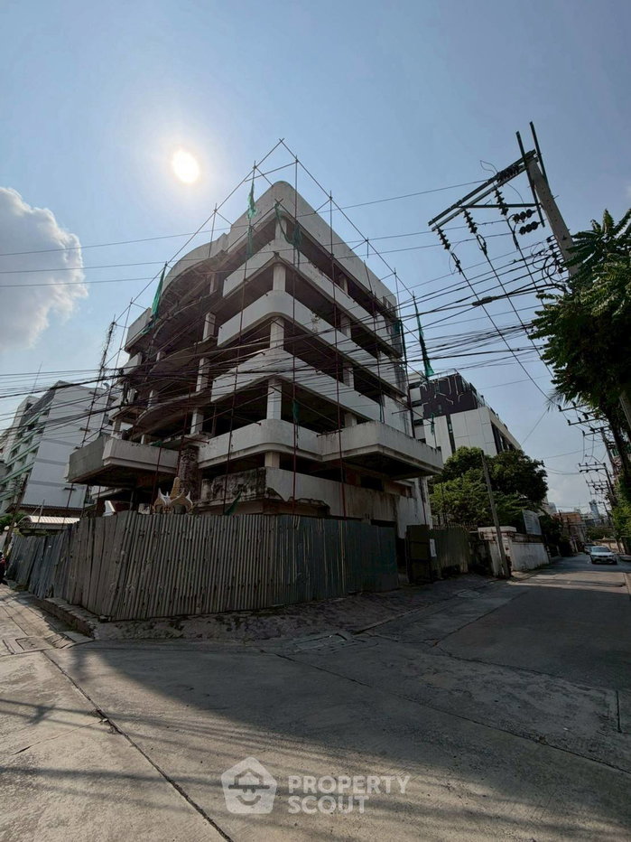 รูป ที่ดินสำหรับปล่อยขาย 416 ตารางเมตร แถว ใกล้ ทองหล่อ (ID 2676711) - รูปที่ 1/12