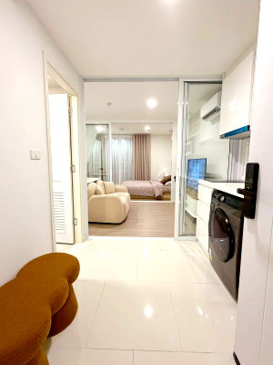 Condos for sale : ✅ Condo near BTS Ratchayothin with shuttle service, convenient transport, prime location, ready to move in  ✅ Chateau in Town Ratchayothin