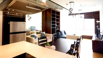 Condos for rent : For rent condo BAAN SATHORN CHAOPRAYA Building 1, Floor 18,1 bed room, Room size 75.00 sqm