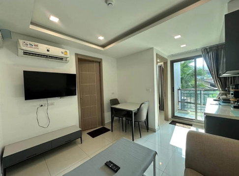 Arcadia condo for rent, brand new, with Pratumnak Hill view and a resort-like atmosphere.