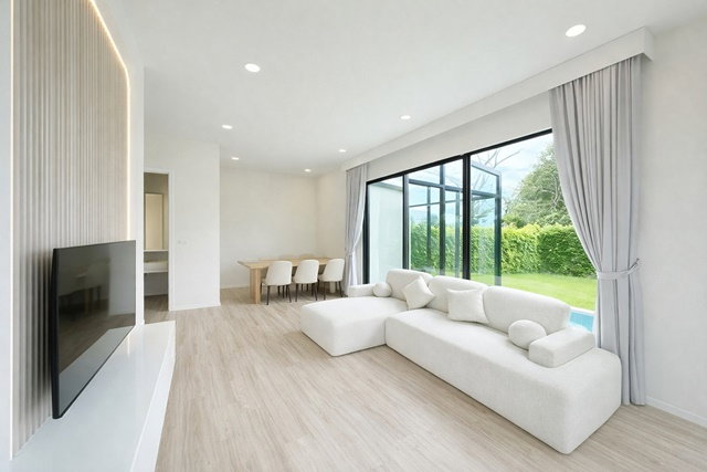 รูป ระดับพรีเมียม ใกล้ ARL ลาดกระบัง 900ม. อ่อนนุช สุขุมวิท77 60 ตร.วา. Pool Villa 3ชั้น ฟังก์ชันครบครัน 3-4นอน 4 น้ำ 240 ตร.ม - รูปที่ 5/8
