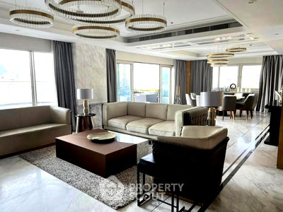Condos for sale : 3-BR Condo at Le Raffine Sukhumvit 24 Condominium near BTS Phrom Phong (ID 2828446)