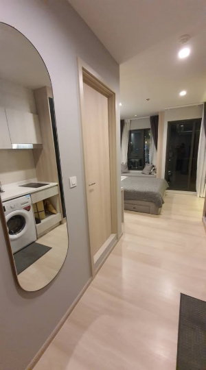 picture Life One Wireless near BTS Ploenchit - 8/14