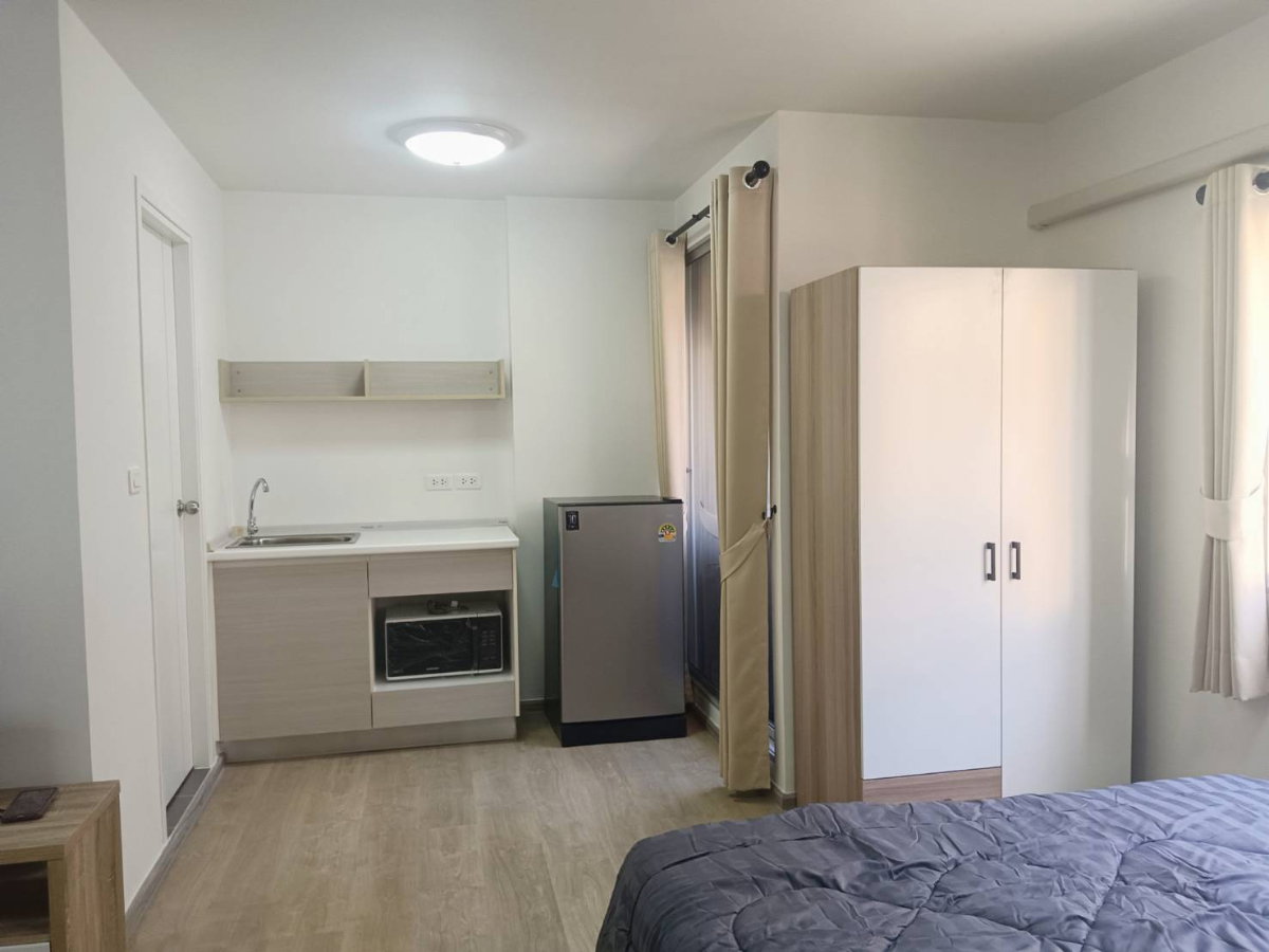 รูป ให้เช่า The Point Condo แหลมฉบัง ตึก B ชั้น 7 (6,500 บาท/เดือน) พร้อมเฟอร์และเครื่องใช้ไฟฟ้าครบชุด ไฟหลวงน้ำหลวง(ไม่มีบวกเพิ่ม) - รูปที่ 4/18