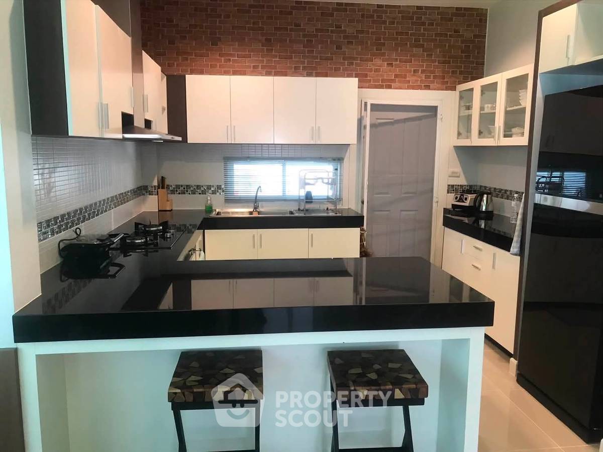 รูป วิลล่า 3-ห้องนอน ที่ ดี เพลส ใกล้ เมืองพัทยา (ID 2829946) - รูปที่ 6/12