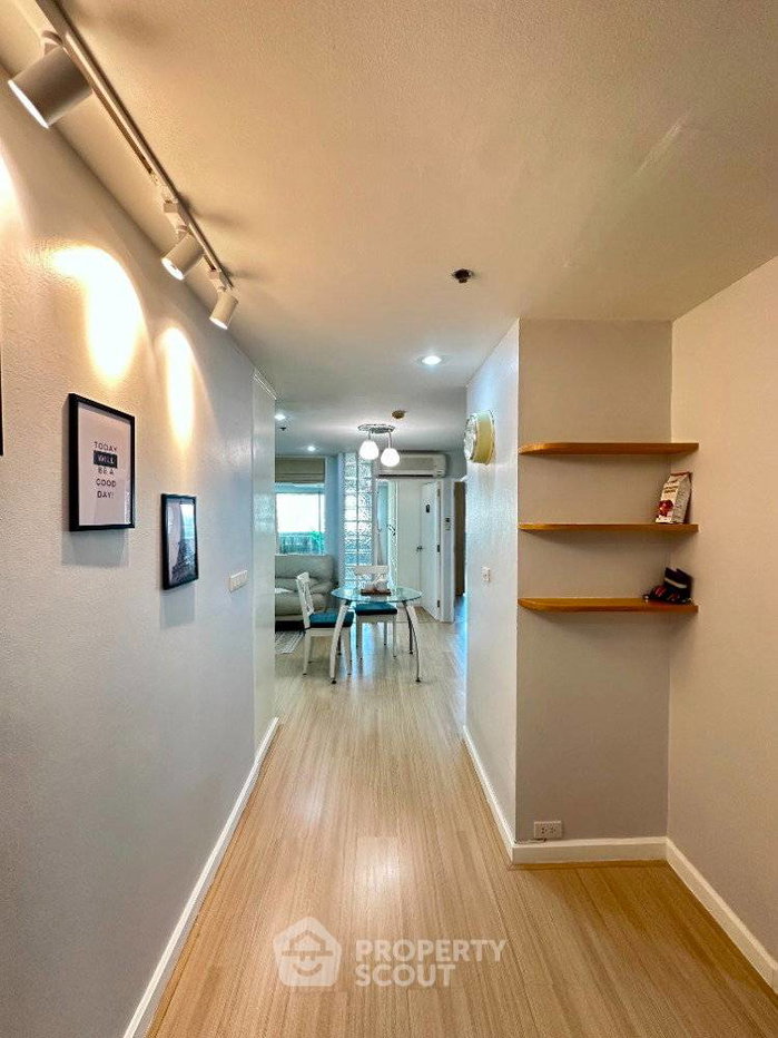 picture 3-BR Condo at Modern Home Tower Condominium near MRT Wat Mangkon (ID 2829562) - 7/15