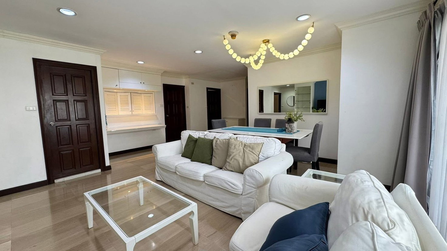 รูป LTH15149 – Spacious Condo High Floor for Rent Phrom Phong | City Lifestyle Best Value | Near BTS Phrom Phong | 70,000 THB | คอนโดให้เช่า พร้อมพงษ์ ห้องกว้าง วิวเมือง คุ้มค่า ใกล้ BTS พร้อมพงษ์ - รูปที่ 1/5