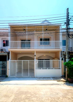 ขายทาวน์โฮม : 🏠 ขายทาวน์เฮ้าส์ 4 ห้องนอน ทำเลศักยภาพ | หมู่บ้านบัวทองธานี พาร์ค (ซอย 5/11)