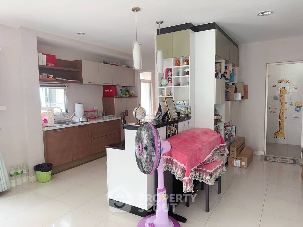 รูป บ้าน 3-ห้องนอน ที่ บ้านสีวลี สุวรรณภูมิ ใน บางพลีใหญ่ (ID 1656755) - รูปที่ 5/9