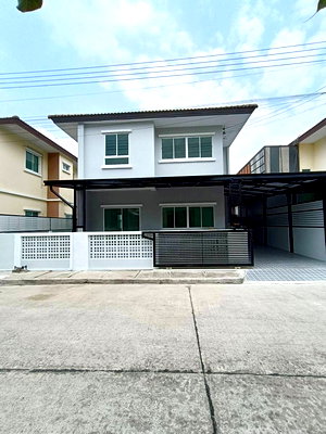 บ้านแฝด ปทุมธานี : บ้านแฝด 2 ชั้น รีโนเวทใหม่ทั้งหลัง กว้างขวาง หมู่บ้านวราภิรมย์ 2 ลำลูกกาคลอง 3 ลาดสวาย ลำลูกกา ปทุมธานี 