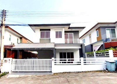 บ้านแฝดให้เช่า : ให้เช่าบ้านแฝด ม.เลควัลเล่ย์ บ่อวิน ศรีราชา