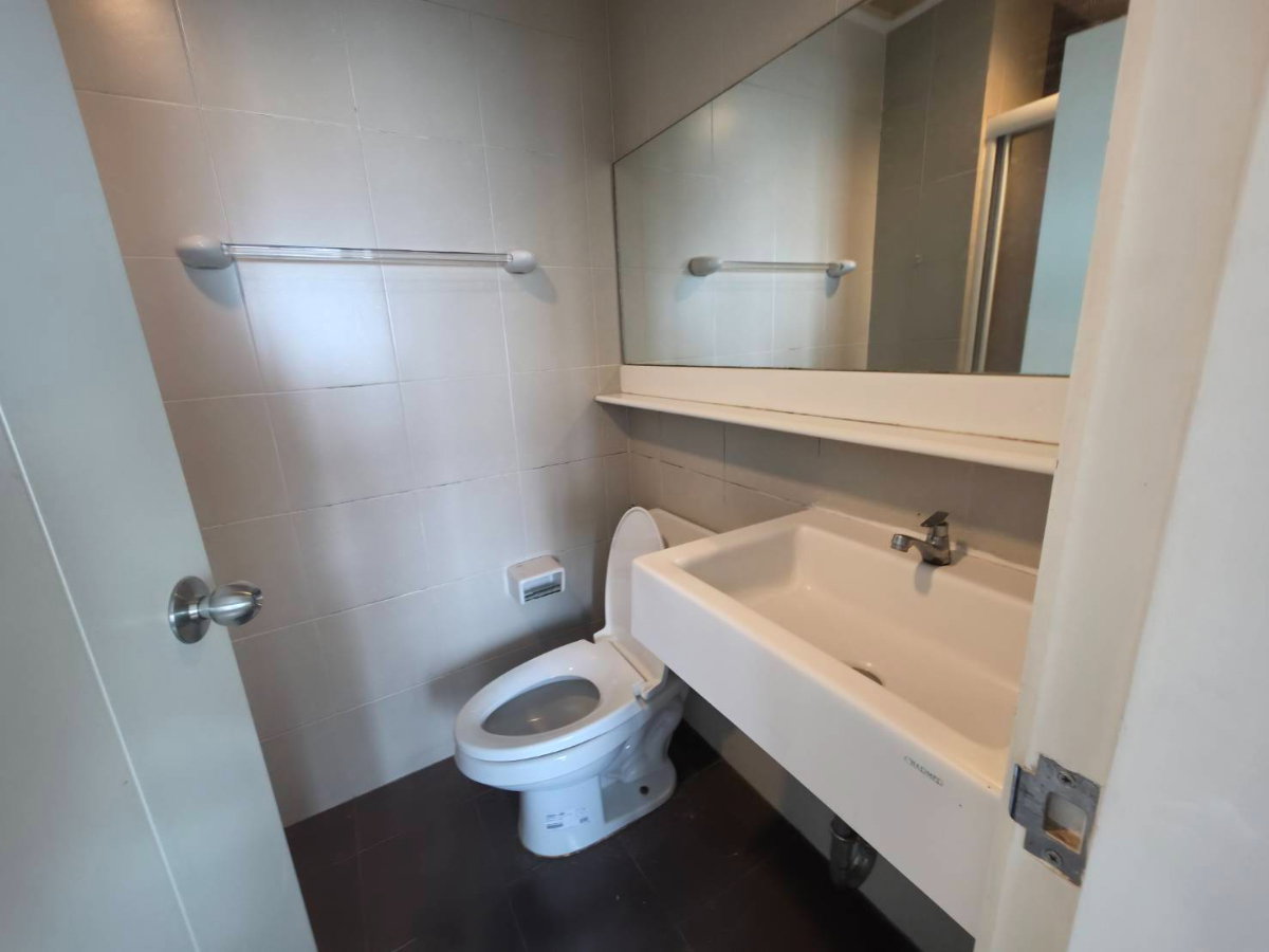 รูป ** ให้เช่า Aspire Rama 4 - ขนาด 28 ตร.ม. 1ห้องนอน ห้องสวย ใกล้ BTS เอกมัย ** - รูปที่ 8/9