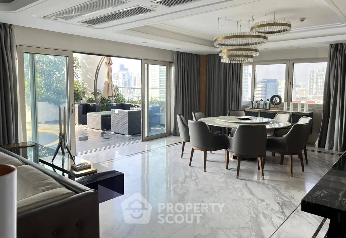 รูป คอนโด 3-ห้องนอน ที่ เลอ รัฟฟิเน่ สุขุมวิท 24 คอนโดมิเนียม ใกล้ BTS พร้อมพงษ์ (ID 2828446) - รูปที่ 3/8