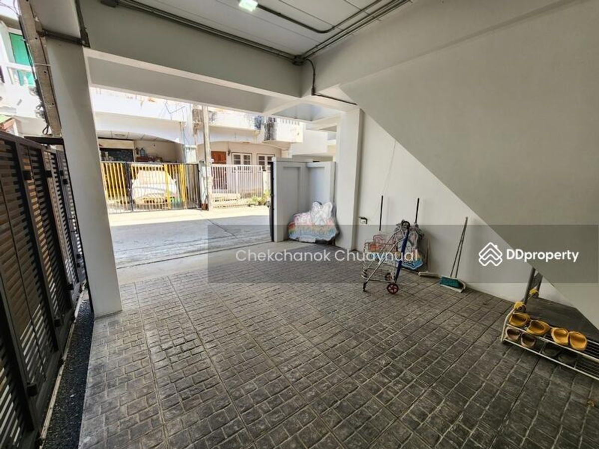 รูป ให้เช่าบ้านแฝด 2.5ชั้น สุขุมวิท101/1 วชิรธรรมสาธิต42 3-4ห้องนอน 3น้ำ 3จอดรถ ทำออฟฟิศได้ เพียง 35k/เดือน - รูปที่ 44/49