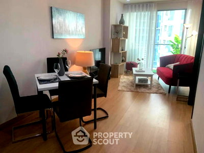Condos for rent : 2-BR Condo At Sky Walk Residences, High-Floor 15, 200m to BTS Phra Khanong (ID 2828423)