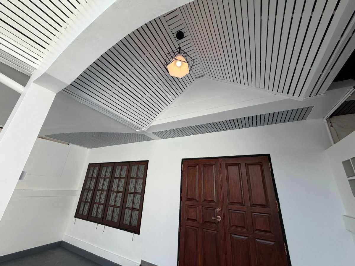 รูป บ้านทำเลทอง ใกล้สุขุมวิท | ราคาดีที่สุดในโซน พร้อมเข้าอยู่  - รูปที่ 21/23