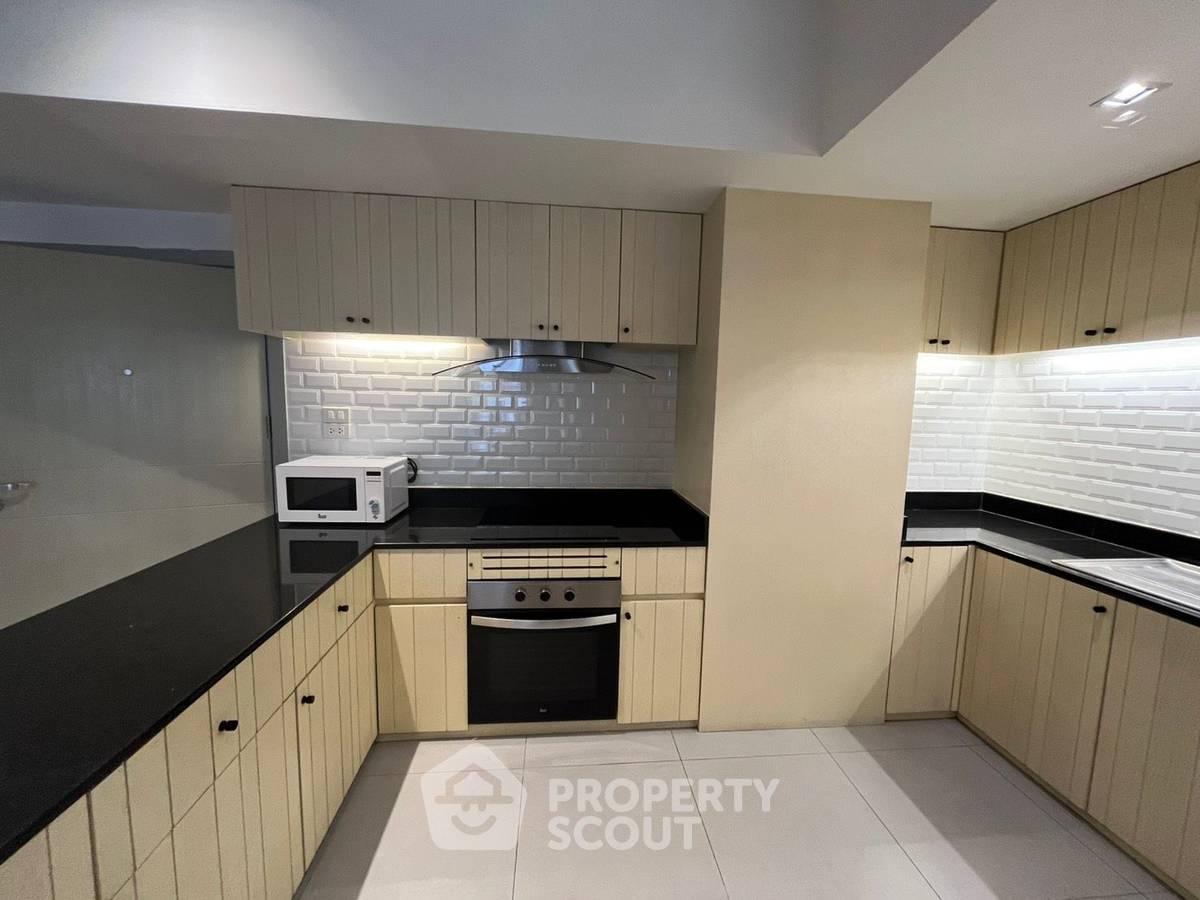 รูป คอนโด 2-ห้องนอน ที่ วิลล่า บาจาจ ใกล้ MRT สุขุมวิท (ID 2074414) - รูปที่ 26/31