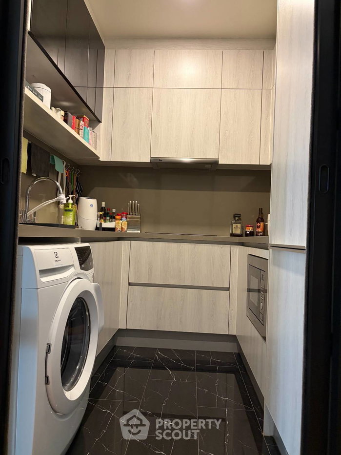 รูป คอนโด 3-ห้องนอน ที่ มีลเลอร์ สุขุมวิท 40 ใกล้ BTS เอกมัย (ID 2823567) - รูปที่ 13/15