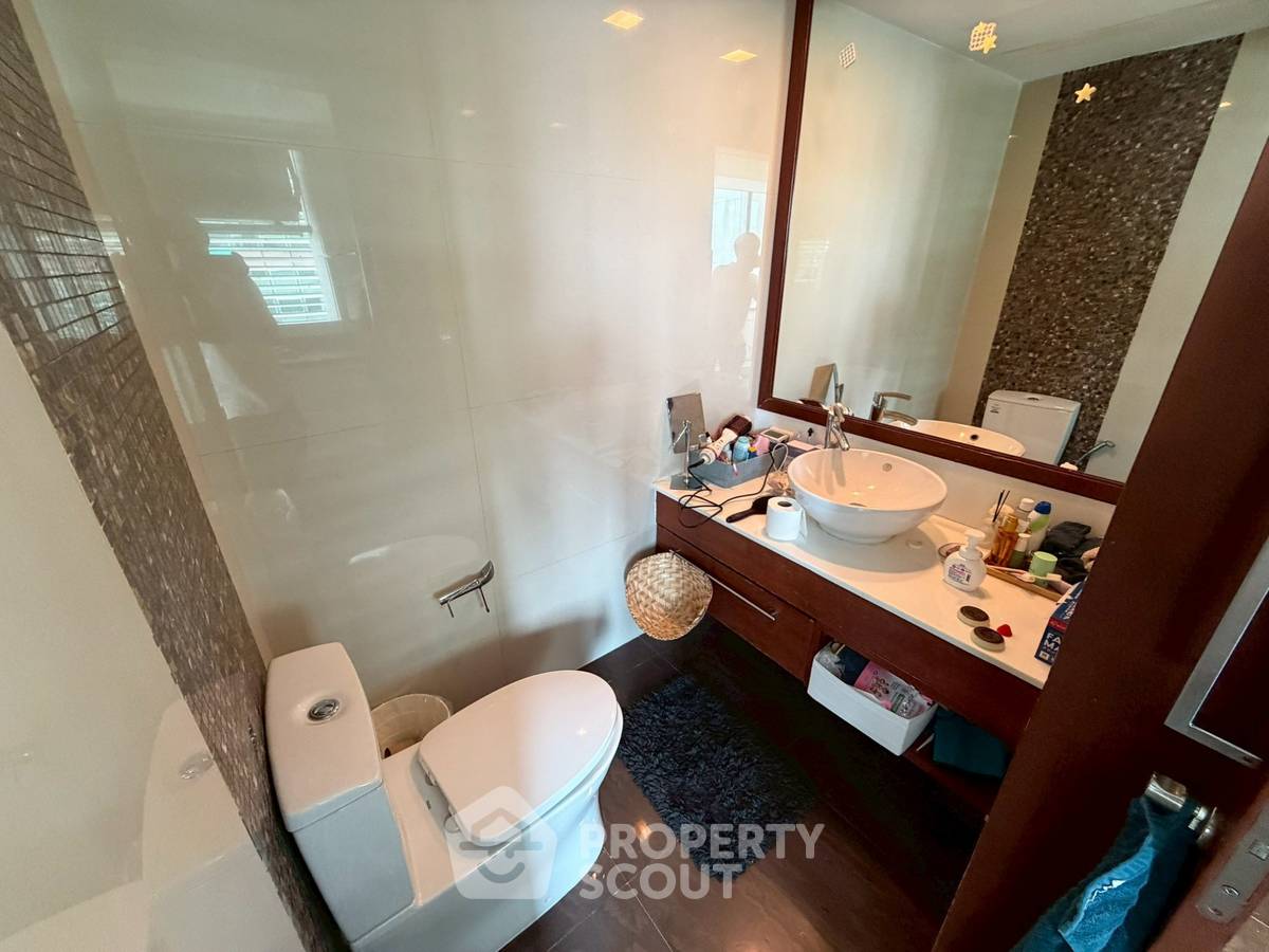 รูป คอนโด 3-ห้องนอน ที่ เลอ รัฟฟิเน่ สุขุมวิท 31 ใกล้ BTS พร้อมพงษ์ (ID 2823443) - รูปที่ 9/17