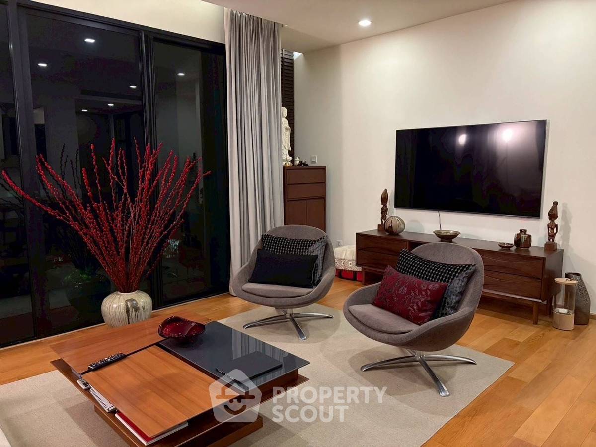 รูป คอนโด 3-ห้องนอน ที่ มีลเลอร์ สุขุมวิท 40 ใกล้ BTS เอกมัย (ID 2823567) - รูปที่ 6/15