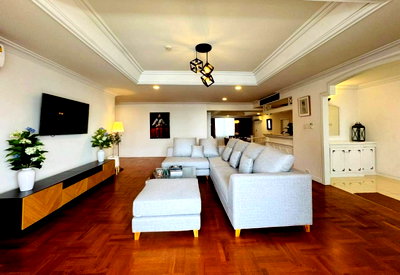 Condos for rent : LTHC15119- 🐾🏙️ Spacious Condo for Rent | Phrom Phong | Pet-Friendly, Large Living Space | Near BTS Phrom Phong | 120,000 THB/Month
