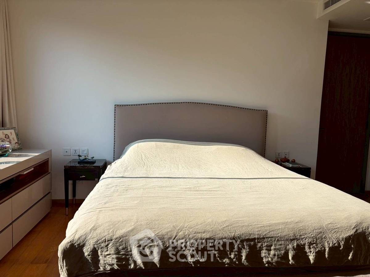 รูป คอนโด 3-ห้องนอน ที่ มีลเลอร์ สุขุมวิท 40 ใกล้ BTS เอกมัย (ID 2823567) - รูปที่ 8/15