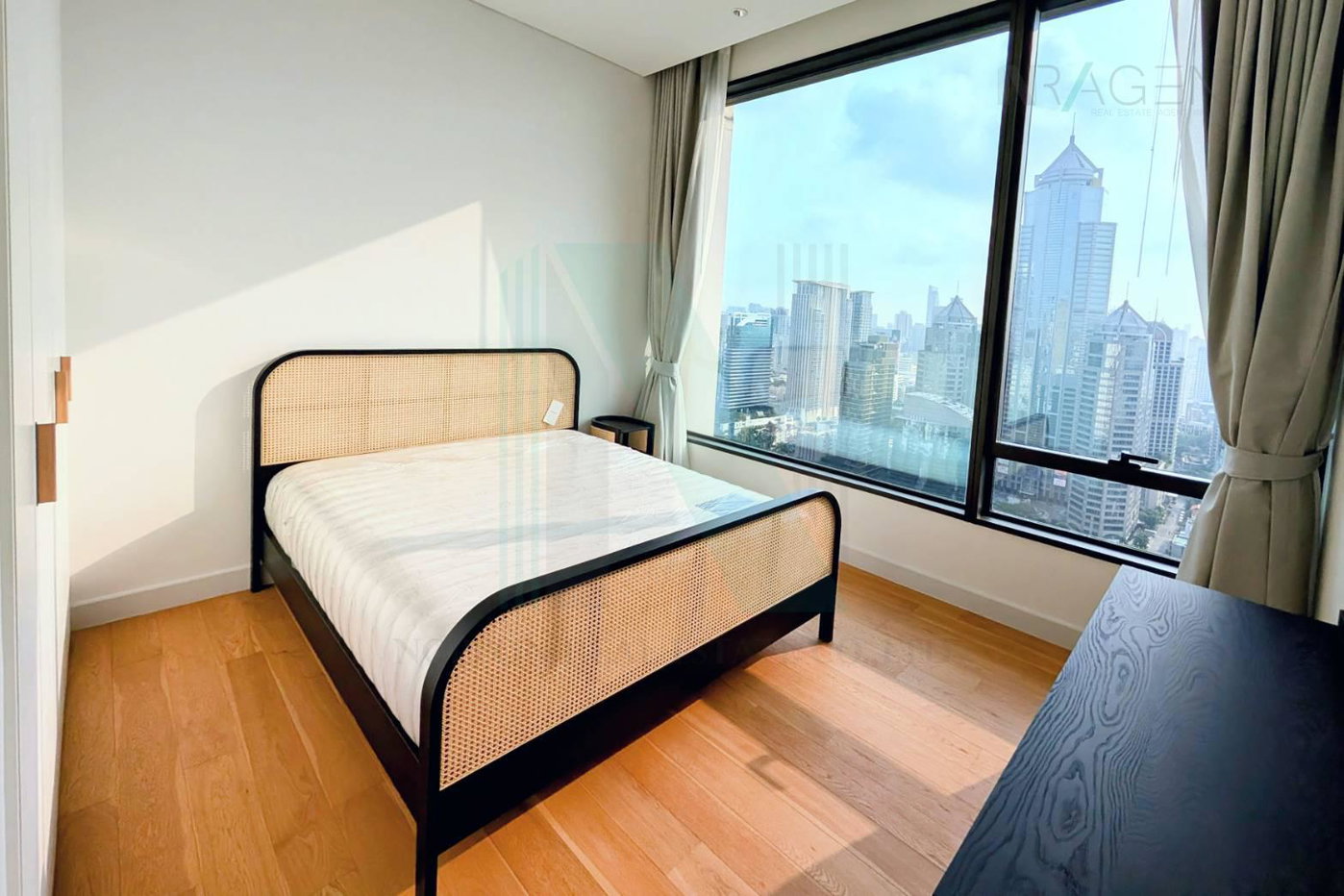 รูป ขายคอนโด สินธร เรสซิเดนซ์ อาคาร 1 ชั้น 28 3 ห้องนอน ขนาด 148 ตรม ใกล้ เซ็นทรัล เอ็มบาสซี่ - รูปที่ 6/8