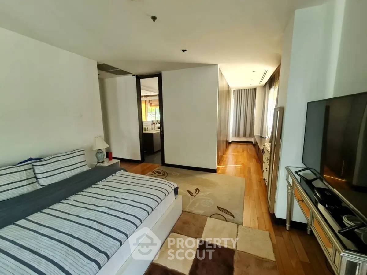 รูป คอนโด 3-ห้องนอน ที่ เดอะล็อฟท์ เย็นอากาศ คอนโดมิเนียม ใน ช่องนนทรี (ID 2828437) - รูปที่ 4/6