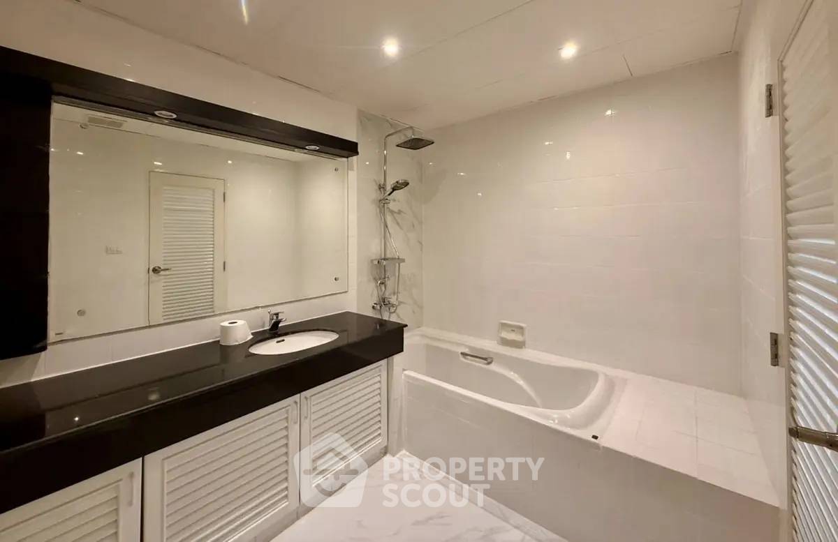 รูป คอนโด 3-ห้องนอน ที่ ลิเบอร์ตี้ พาร์ค 2 ใกล้ ARL มักกะสัน (ID 2828453) - รูปที่ 14/14