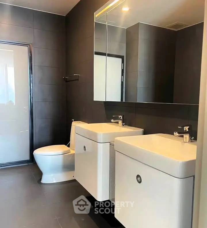 รูป คอนโด 3-ห้องนอน ที่ โนเบิล เพลินจิต ใกล้ BTS เพลินจิต (ID 2828419) - รูปที่ 25/26