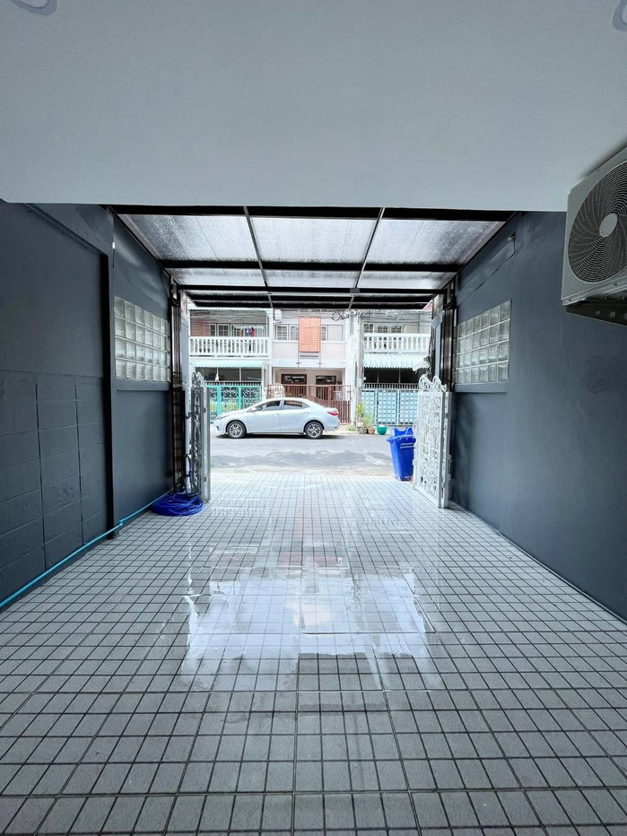 รูป T 1506 ให้เช่า ทาวน์เฮ้าส์ 2 ชั้น ม.คลองจั่นวิลล่า 1 ซ.นวมินทร์ 32 บ้านสวย สภาพดี มีเฟอร์นิเจอร์พร้อมอยู่ ราคา 22,000 บาท - รูปที่ 3/14