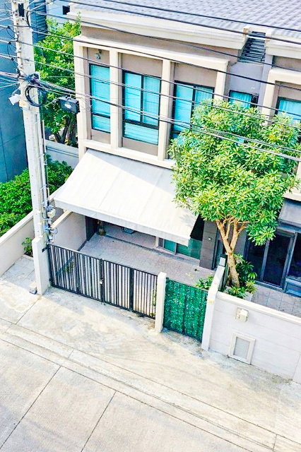 รูป เมกาบางนา 900 ม. และอิเกีย บางนา ทาวน์โฮมหลังมุม 3นอน สุขุมวิท-บางนา 2น้ำ บ้าน 2 ชั้น 19ตร.ว. 220 ตร.ม. ทำเลบางแก้ว พลีโน่ - รูปที่ 1/8