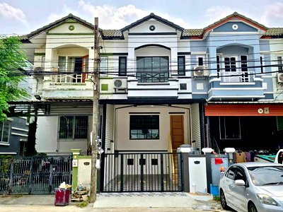 ทาวน์โฮม กรุงเทพมหานคร : ทาวน์เฮ้าส์2ชั้น รีโนเวทใหม่ หมู่บ้าน เคซี.รามอินทรา5 ถนนพระยาสุเรนทร์40 คลองสามวา ทำเลดี ราคาดีคุ้ม