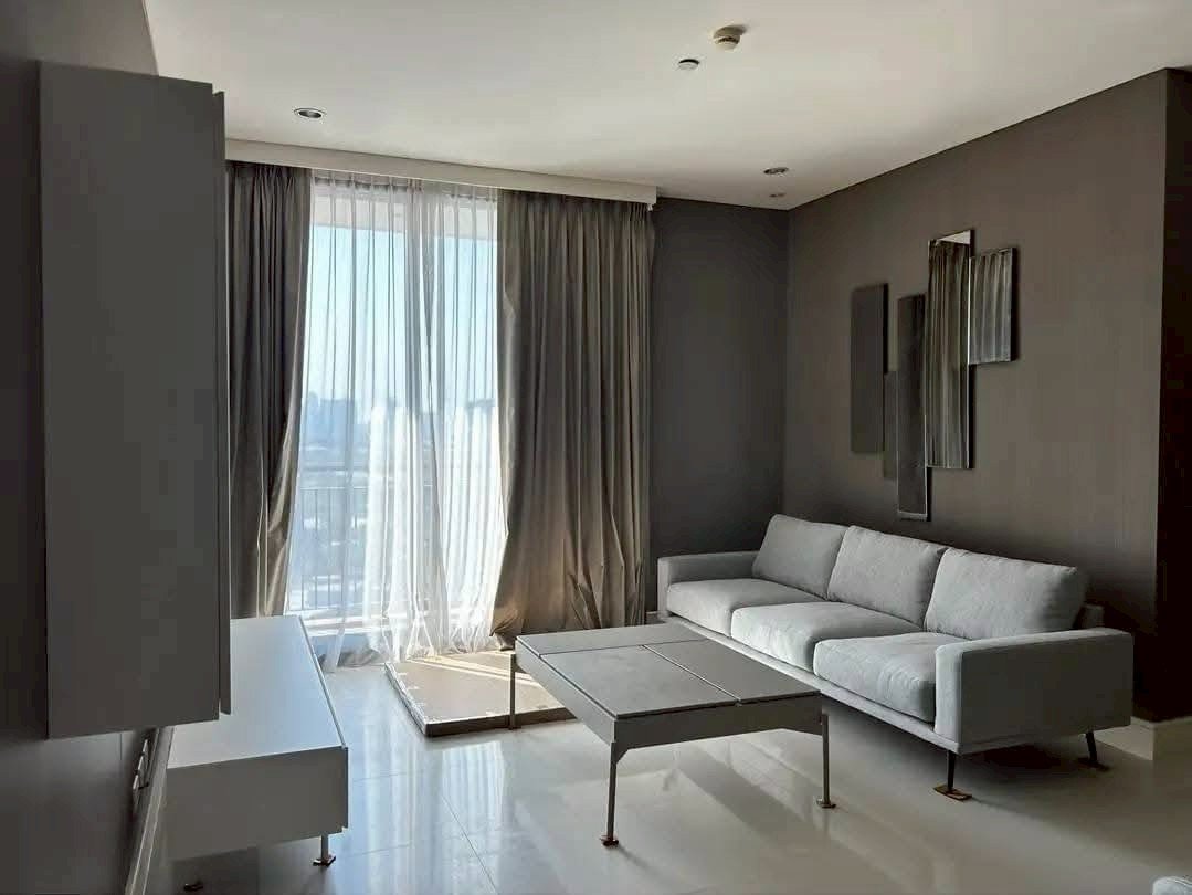 รูป LTHC12794 – Spacious Condo High Floor Pet-Friendly for Rent Phrom Phong | City Lifestyle Best Value | Near BTS Phrom Phong | 90,000 THB | คอนโดให้เช่า พร้อมพงษ์ เลี้ยงสัตว์ได้ ห้องกว้าง ชั้นสูง คุ้มค่า ใกล้ BTS พร้อมพงษ์ - รูปที่ 1/10