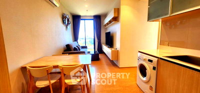 Condos for rent : Pet-Friendly 2-BR Condo At Maru Ekkamai 2 Near BTS Ekkamai (ID 2828602)