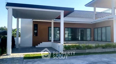 Houses for sale : 3-BR Villa close to Huai Yai (ID 2038251)