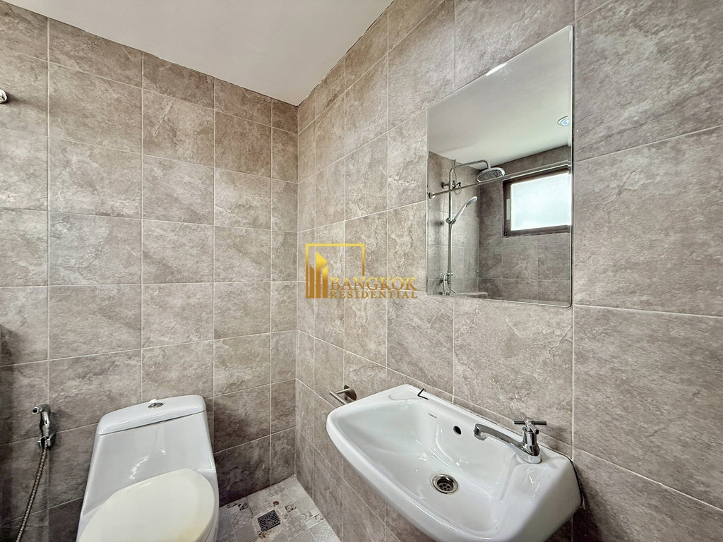 รูป Leo Classic Place | Renovated 3 Bed Townhouse in Thonglor - BR49083TH - รูปที่ 25/40