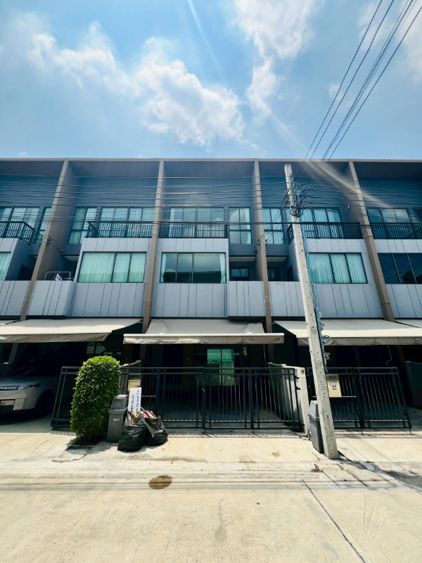 picture RENT Muang Klang Village, Wacharaphon - 6/99