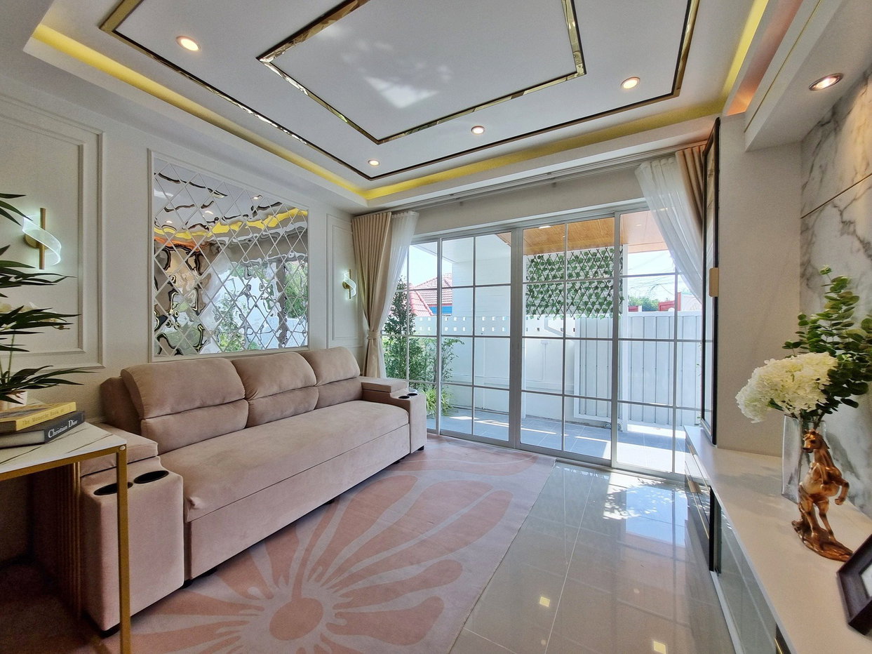 รูป 3 Bedrooms House in East Pattaya for Rent - รูปที่ 3/18