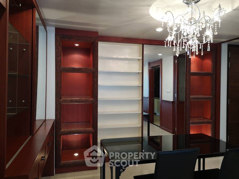 รูป คอนโด 2-ห้องนอน ที่ อเวนิว 61 คอนโดมิเนียม ใกล้ BTS ทองหล่อ (ID 513546) - รูปที่ 3/10