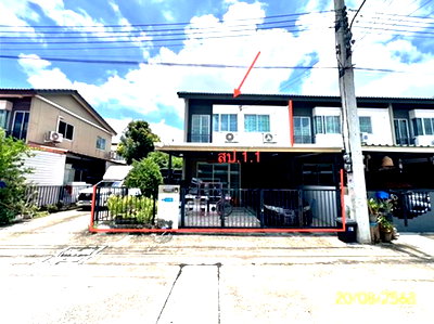 Townhouses for sale วิทยาลัยการปกครอง : TOWN HOUSE 24.8 Sq.w. Khlong Luang Pathumthani for 1.9M