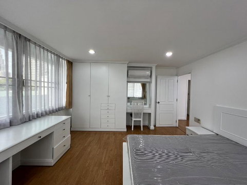 A030081 Acadamia Grand Tower