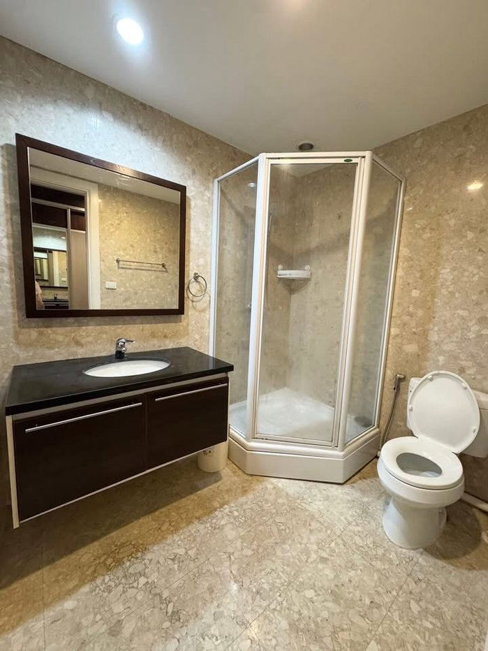 picture Wattana                     Suite  - 8/15