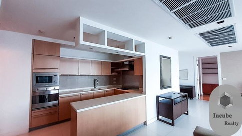 A030226 Athenee Residence