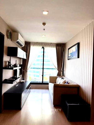 Condos for rent : 2-BR 51 Sqm Condo At Rhythm Sukhumvit 44/1, 70m To BTS Phra Khanong (ID 2830754)