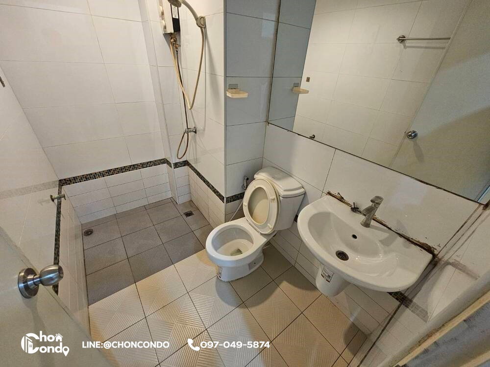 รูป Crystal Four Condo Bangsaen ชั้น3-------Tel 097-049-5874 (Line: @choncondo มี@ด้วย) - รูปที่ 8/9