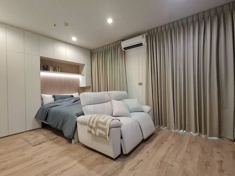 ให้เช่าคอนโด เดอะ นิช ไพรด์ ทองหล่อ-เพชรบุรี อาคาร 1 ชั้น 10 สตูดิโอ ขนาด 35 ตรม ใกล้ โรงพยาบาลกรุงเทพ